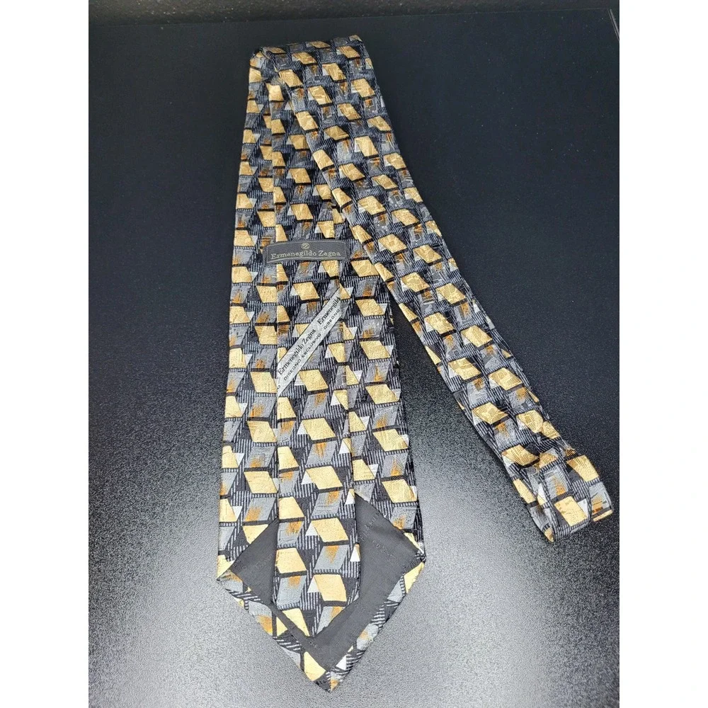Ermenegildo Zegna Men's Necktie Grey Gold Geometric Silk 3.75